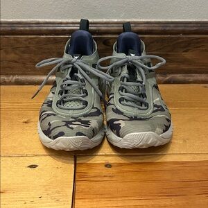 Men’s Camouflage athletic shoe